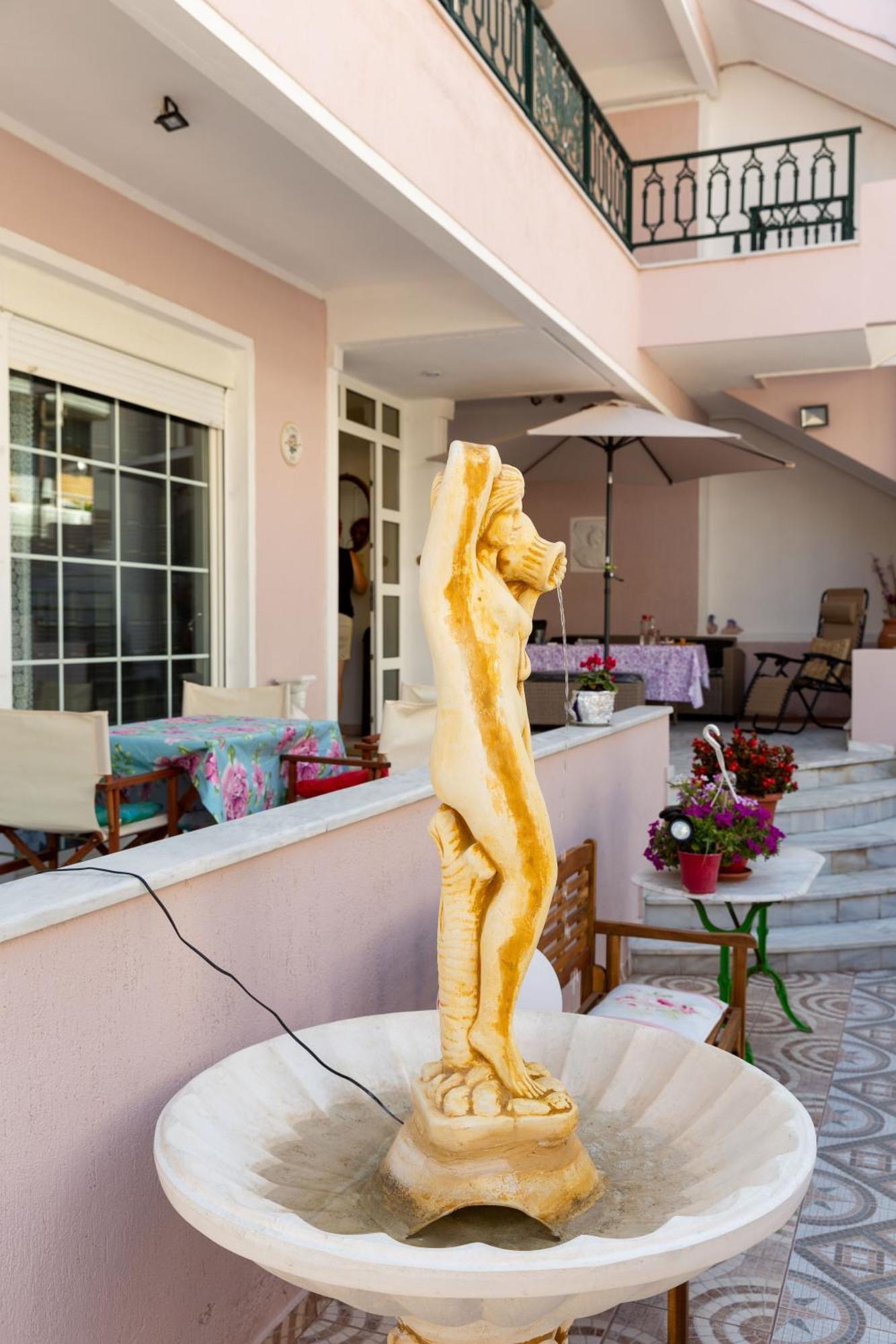Spacious Apartment Corinto Exterior foto