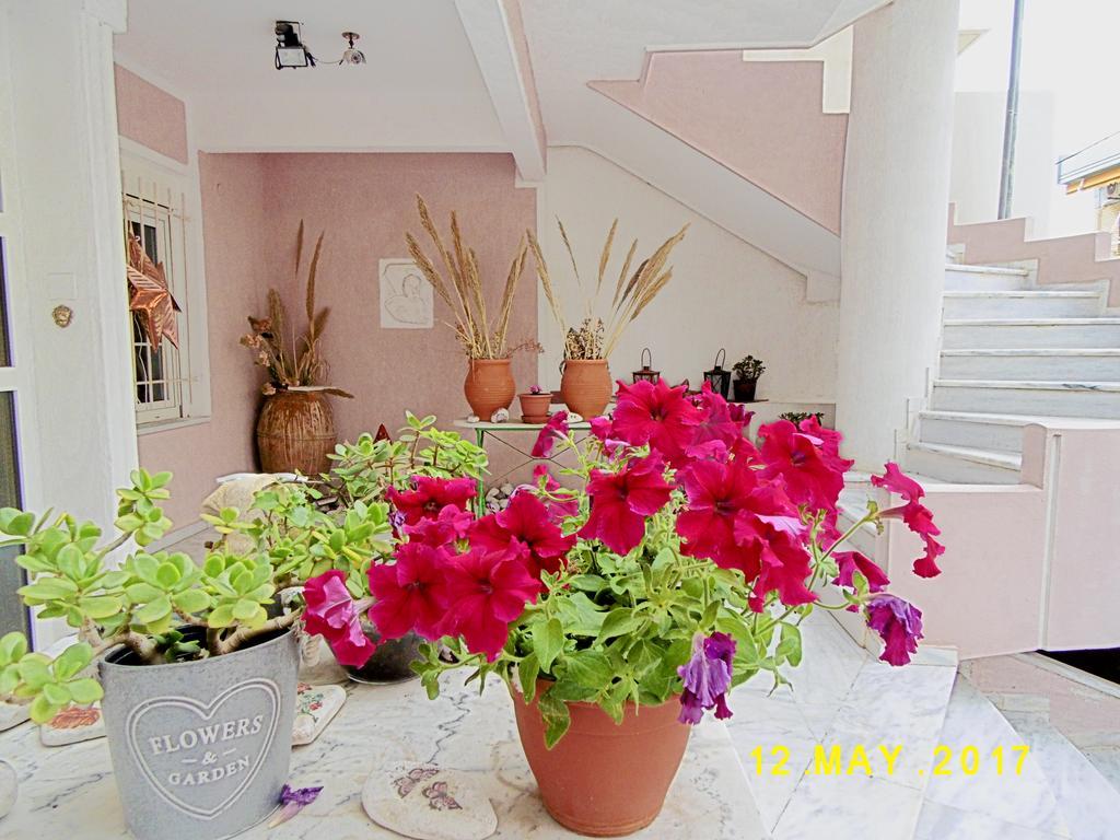 Spacious Apartment Corinto Exterior foto